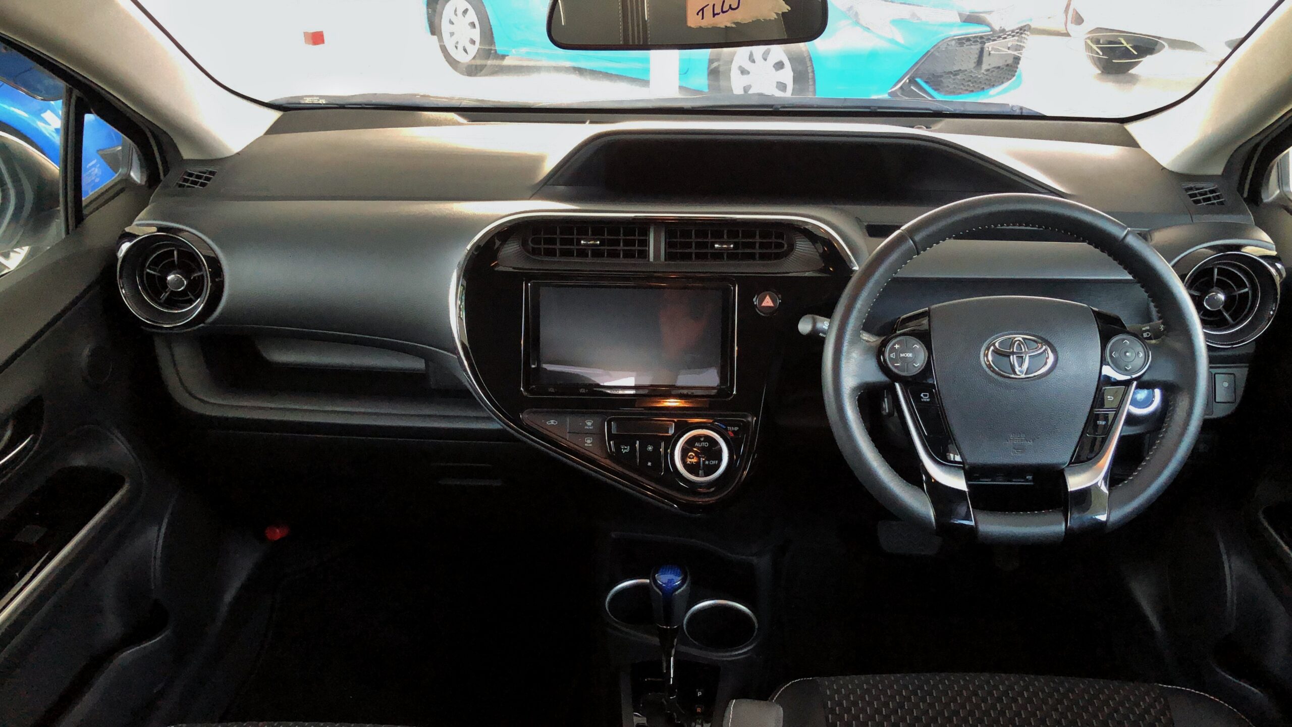 2020 Toyota Aqua Cross Hybrid