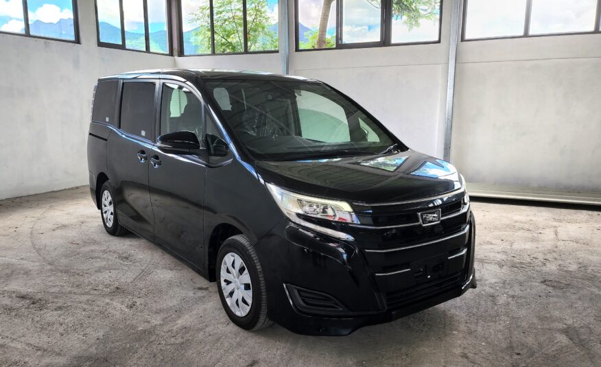 2018 Toyota Noah 8-seater MPV