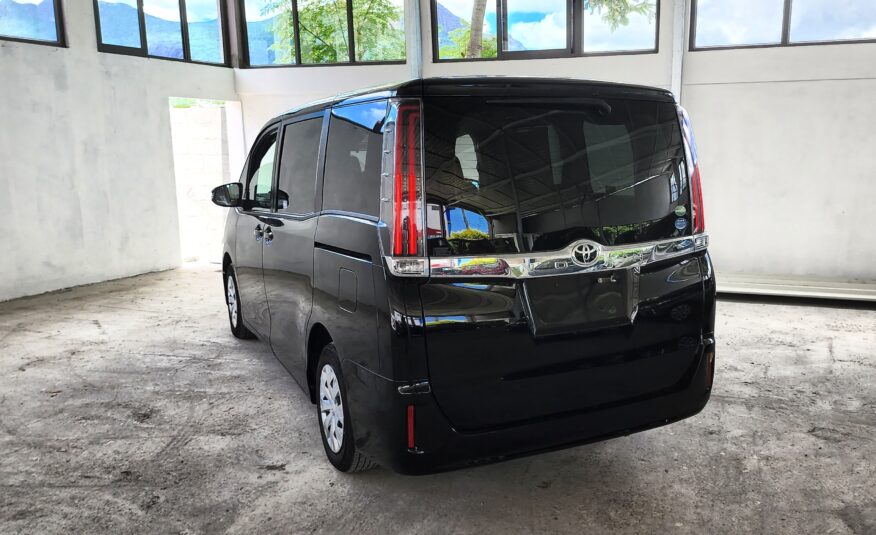 2018 Toyota Noah 8-seater MPV