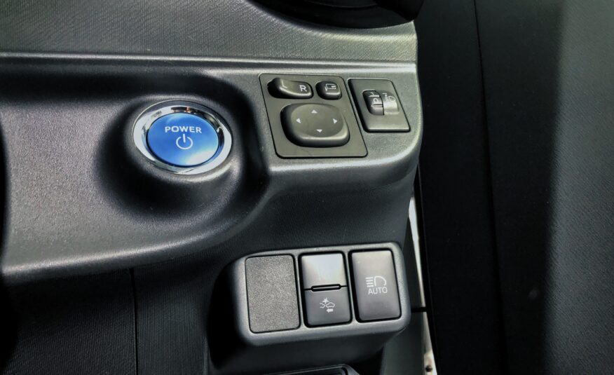 2019 Toyota Aqua S Style pkg 1.5 Hybrid