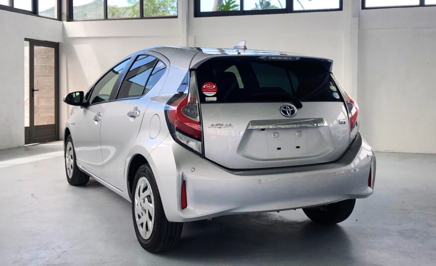 2019 Toyota Aqua S Style pkg 1.5 Hybrid
