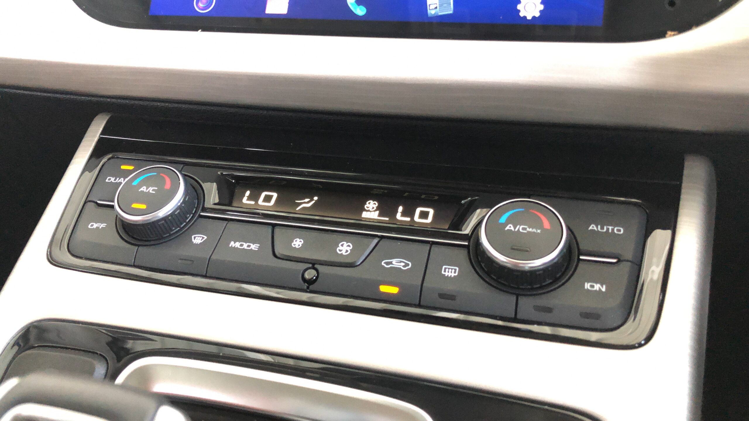 2022 Proton X70 1.5T Premium