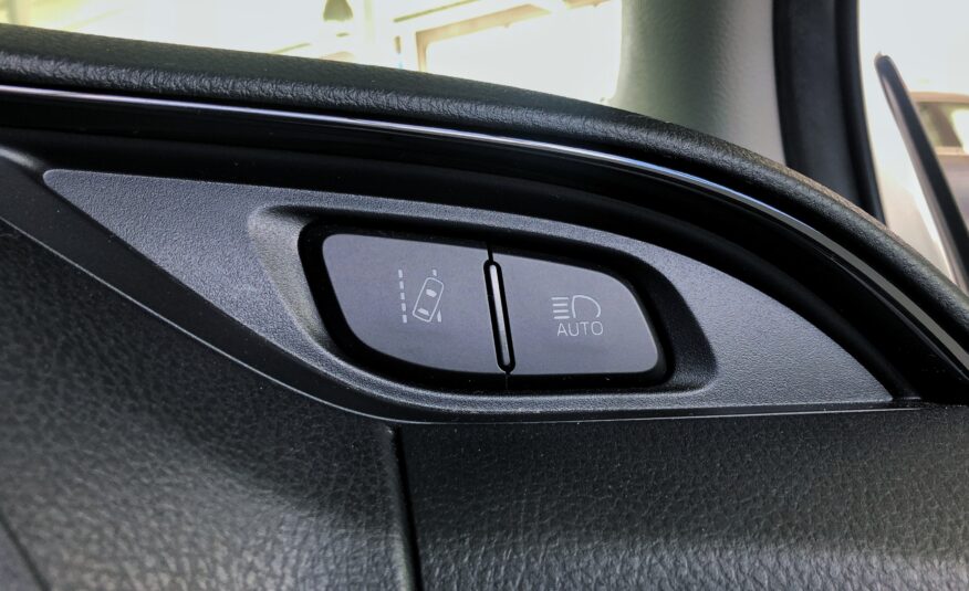 2019 Toyota Vitz 1.5 Hybrid F Pkg