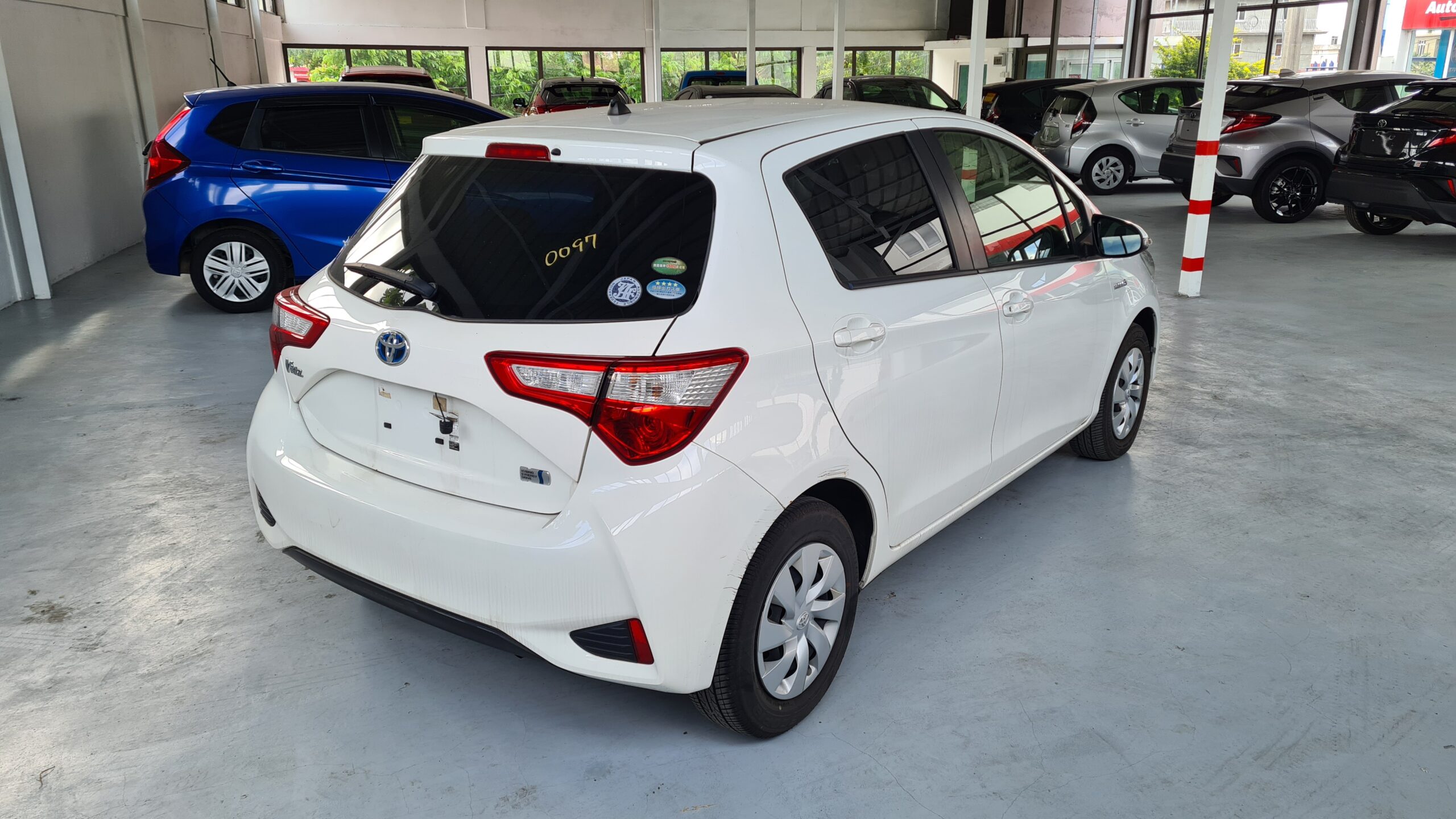 2020 Toyota Vitz Hybrid F Pkg